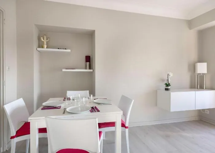 Au Fil De L'erdre - Au Coeur De Avec Vue Sur L'erdre Et Parking Apartment *