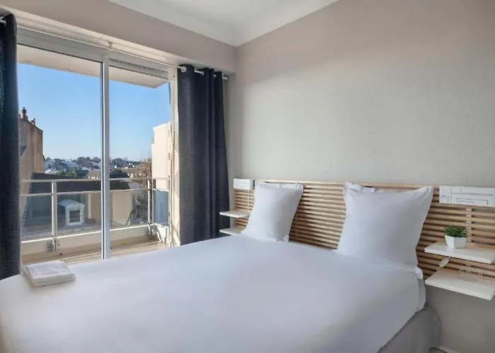 Apartment Au Fil De L'erdre - Au Coeur De Avec Vue Sur L'erdre Et Parking