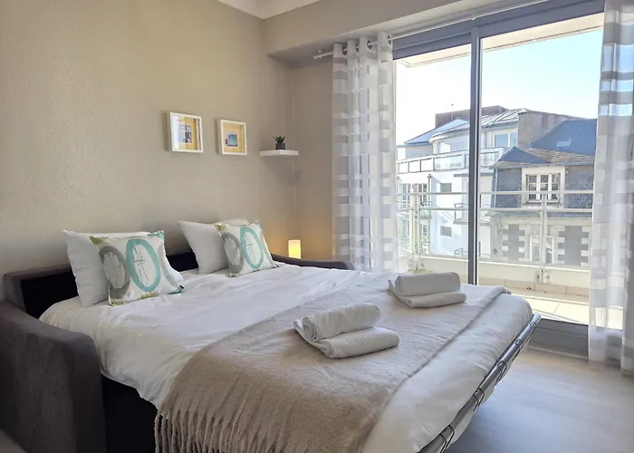 Au Fil De L'erdre - Au Coeur De Avec Vue Sur L'erdre Et Parking Apartment