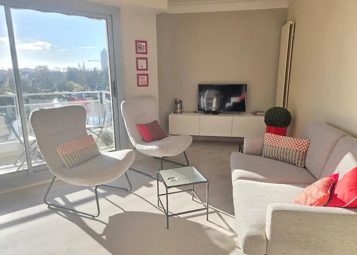 Au Fil De L'erdre - Au Coeur De Avec Vue Sur L'erdre Et Parking 公寓 *